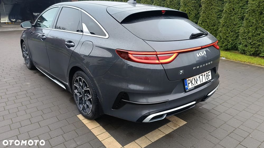 Kia ProCeed - 12