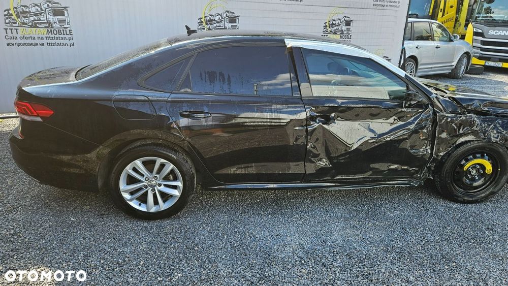 Volkswagen Passat - 16