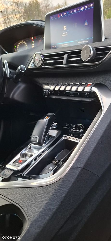 Peugeot 3008 1.6 BlueHDi Allure S&S EAT6 - 12