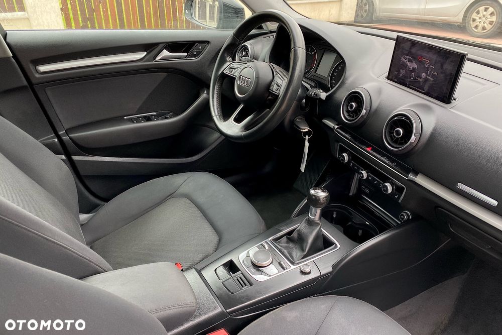 Audi A3 Sportback 1.5 TFSI cylinder on demand design - 29