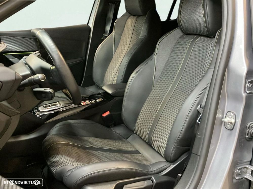Peugeot e-208 50 kWh GT - 16
