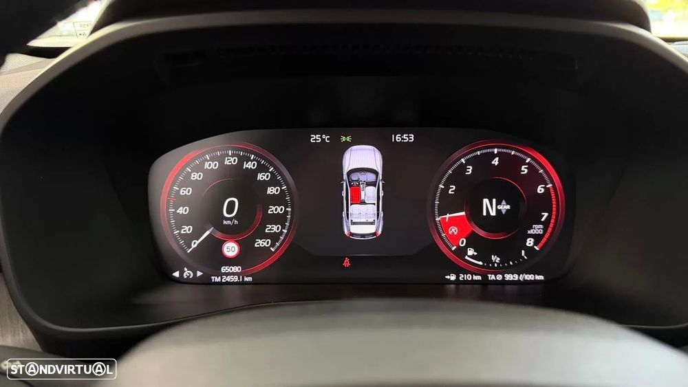 Volvo XC 40 - 24