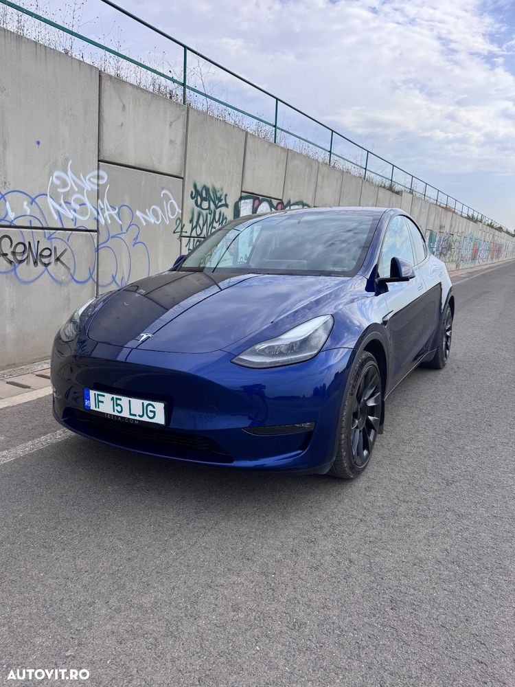 Tesla Model Y - 25