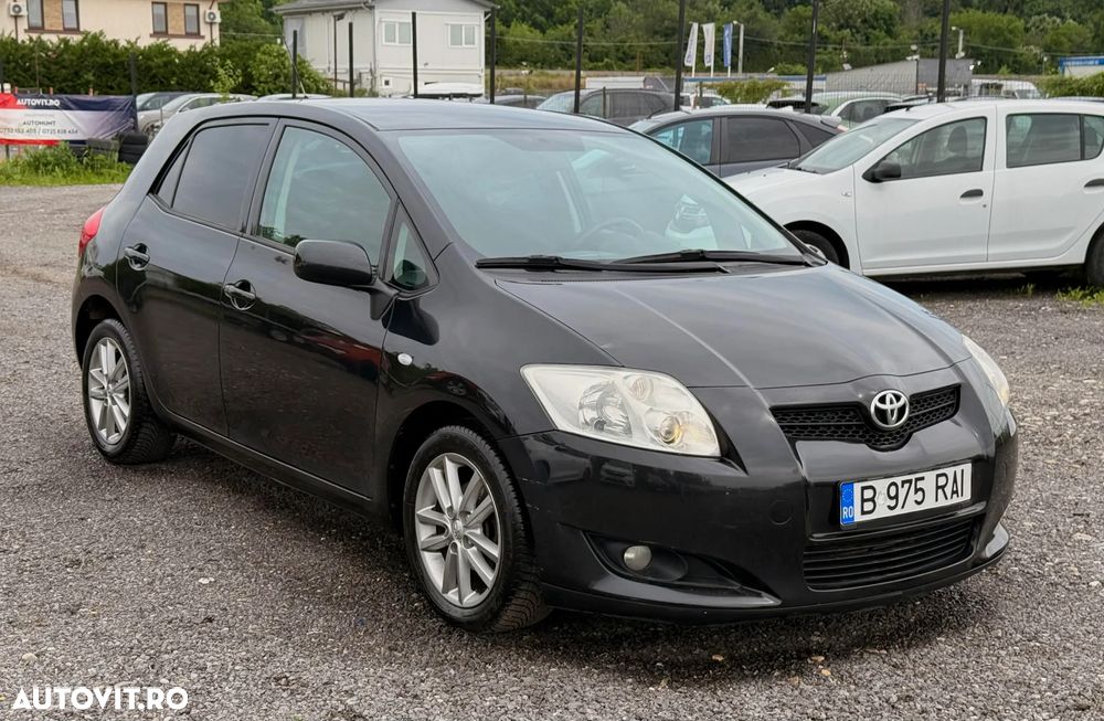 Toyota Auris 1.4 Luna Plus - 3