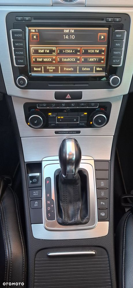 Volkswagen Passat 2.0 TDI DSG BlueMotion Technology Highline - 9