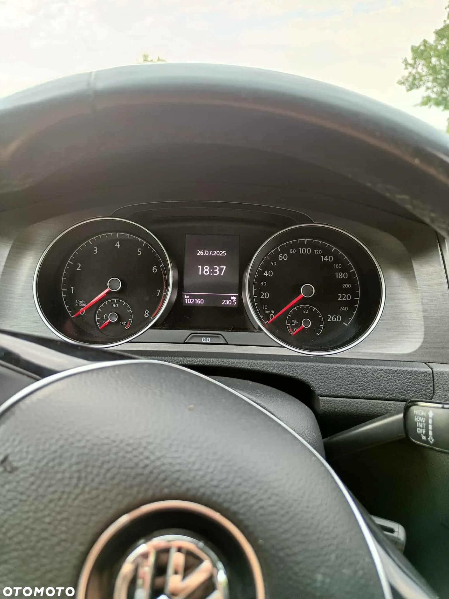 Volkswagen Golf - 10