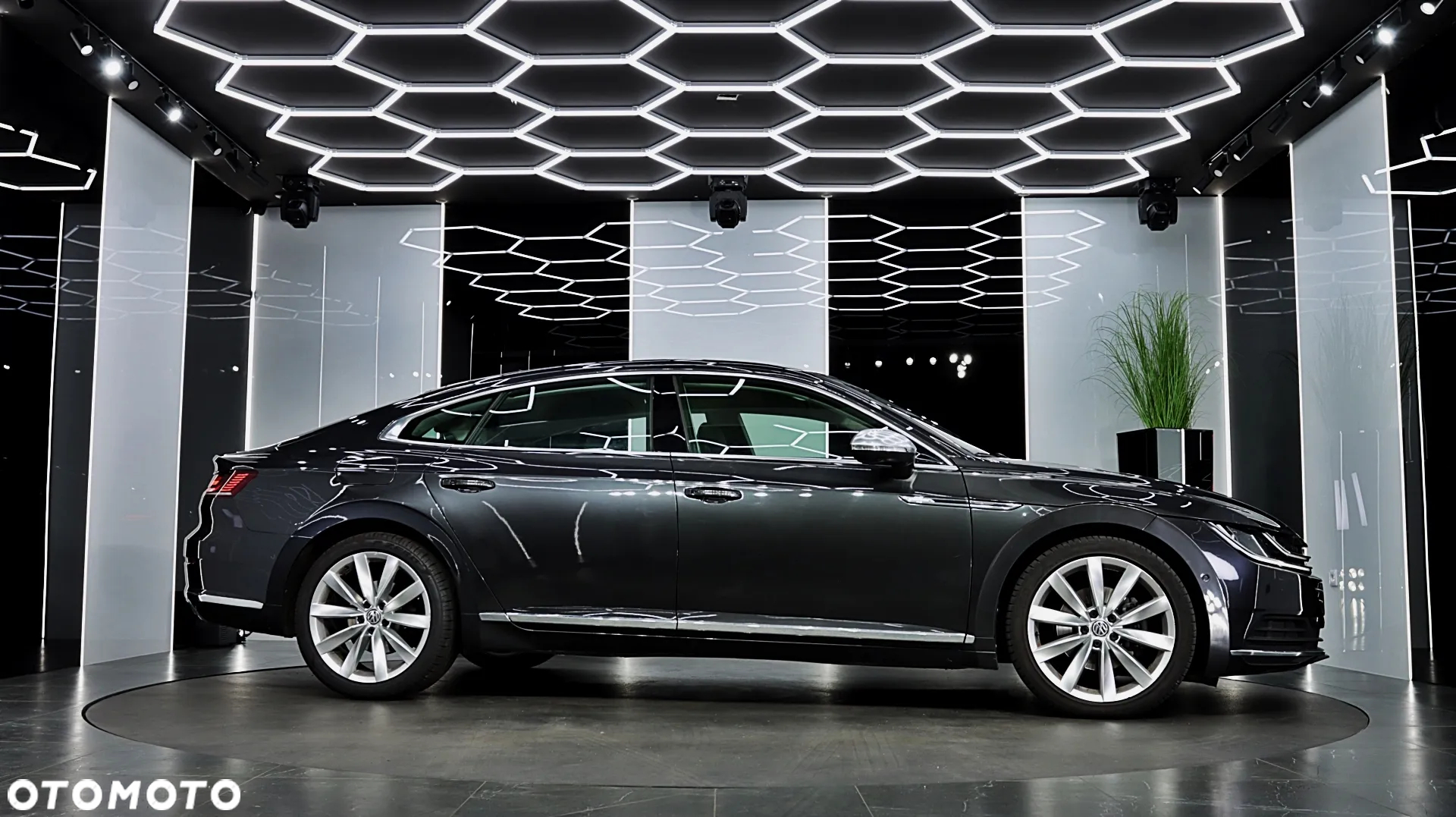 Volkswagen Arteon 2.0 TDI SCR Elegance DSG - 11