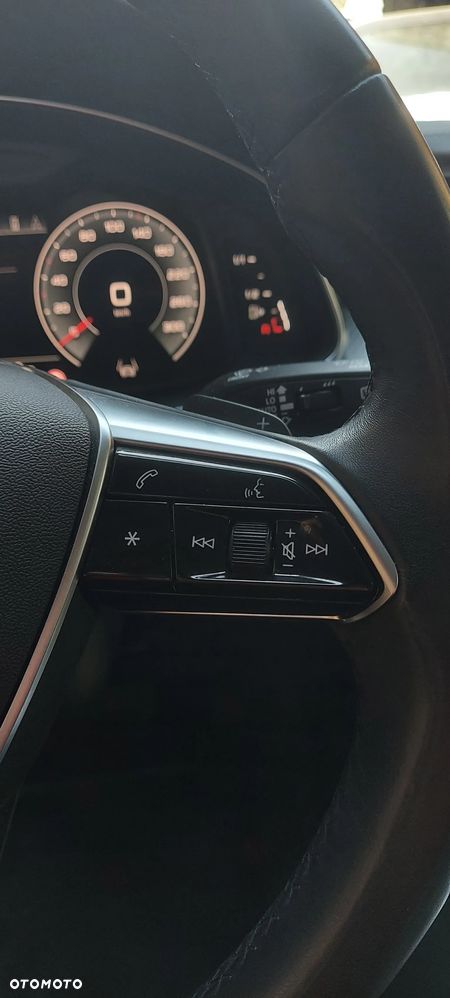Audi A6 Avant 40 TDI quattro S tronic - 19