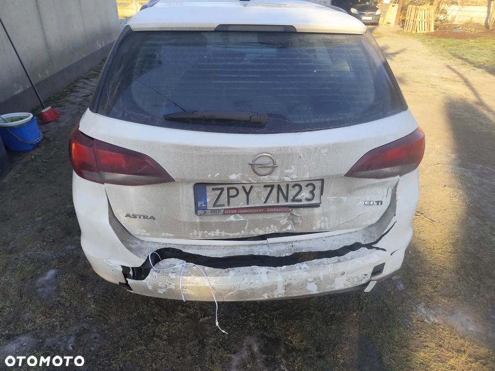 Opel Astra 1.6 CDTI Enjoy - 8