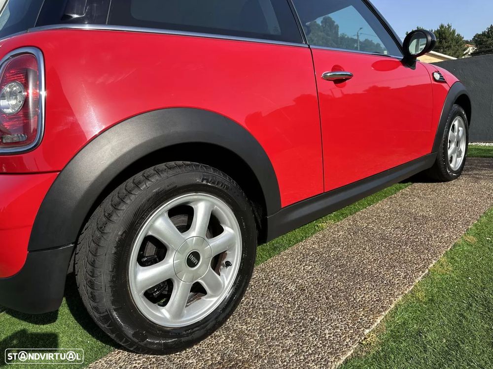 MINI 3 Portas One 1.4 - 19