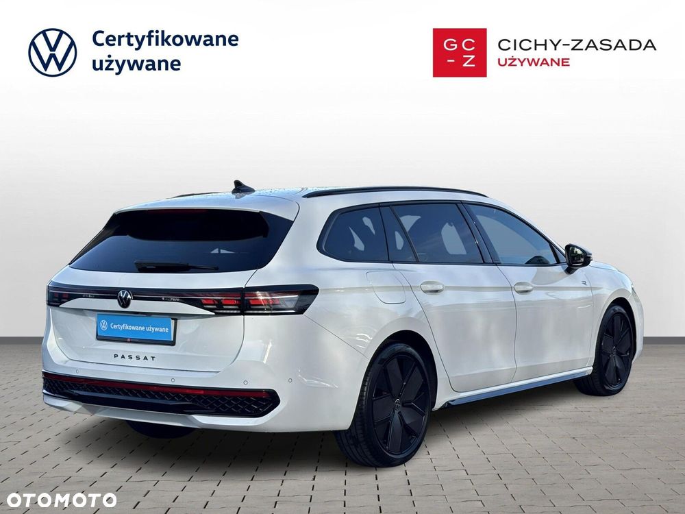Volkswagen Passat - 5