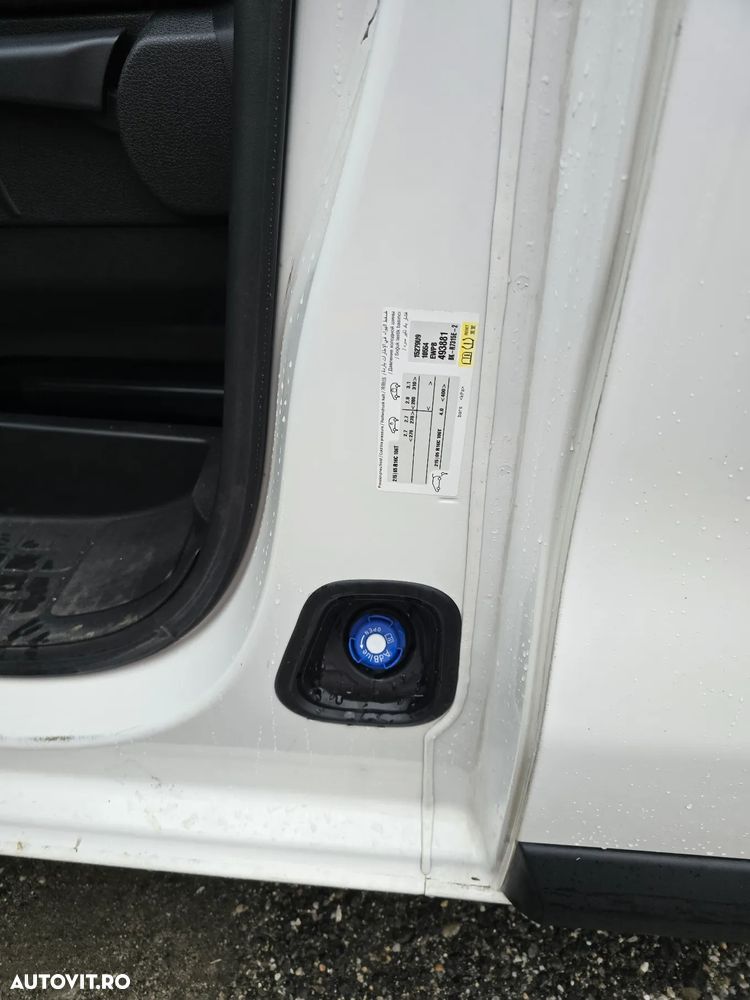 Toyota Proace Verso 1.5 D-4D 120CP 8+1 L1H1 Base - 11