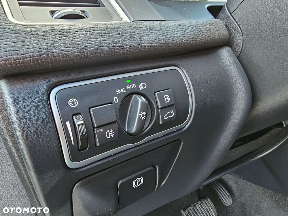 Volvo XC 60 D3 Geartronic Summum - 28