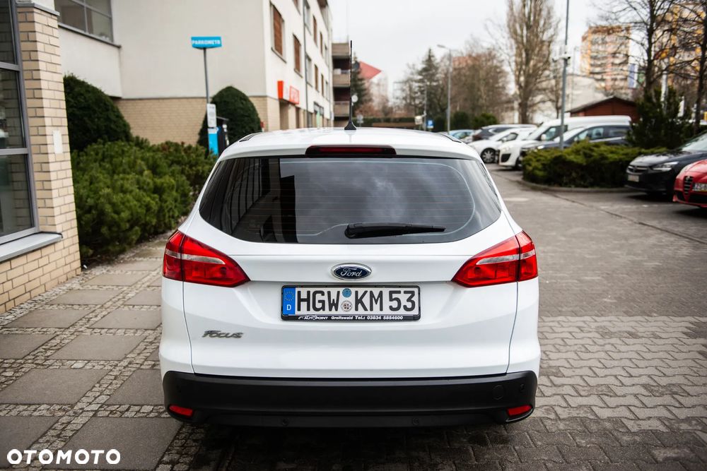 Ford Focus 1.5 EcoBlue Start-Stopp-System TITANIUM STYLE - 5