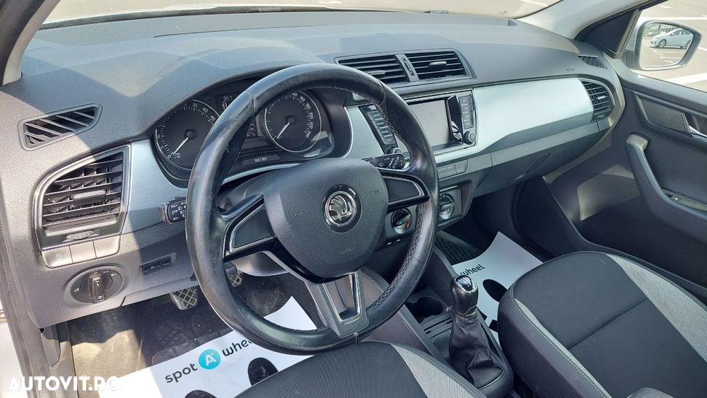 Skoda Fabia - 11