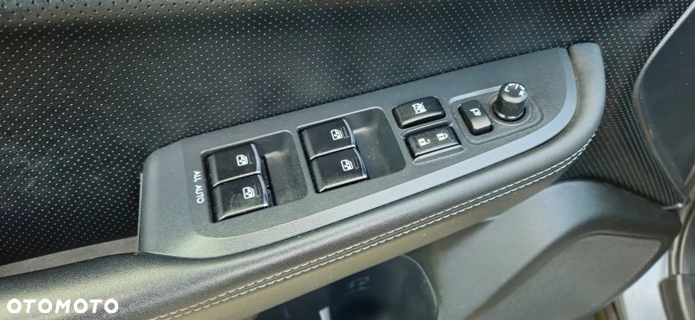Subaru Legacy - 11