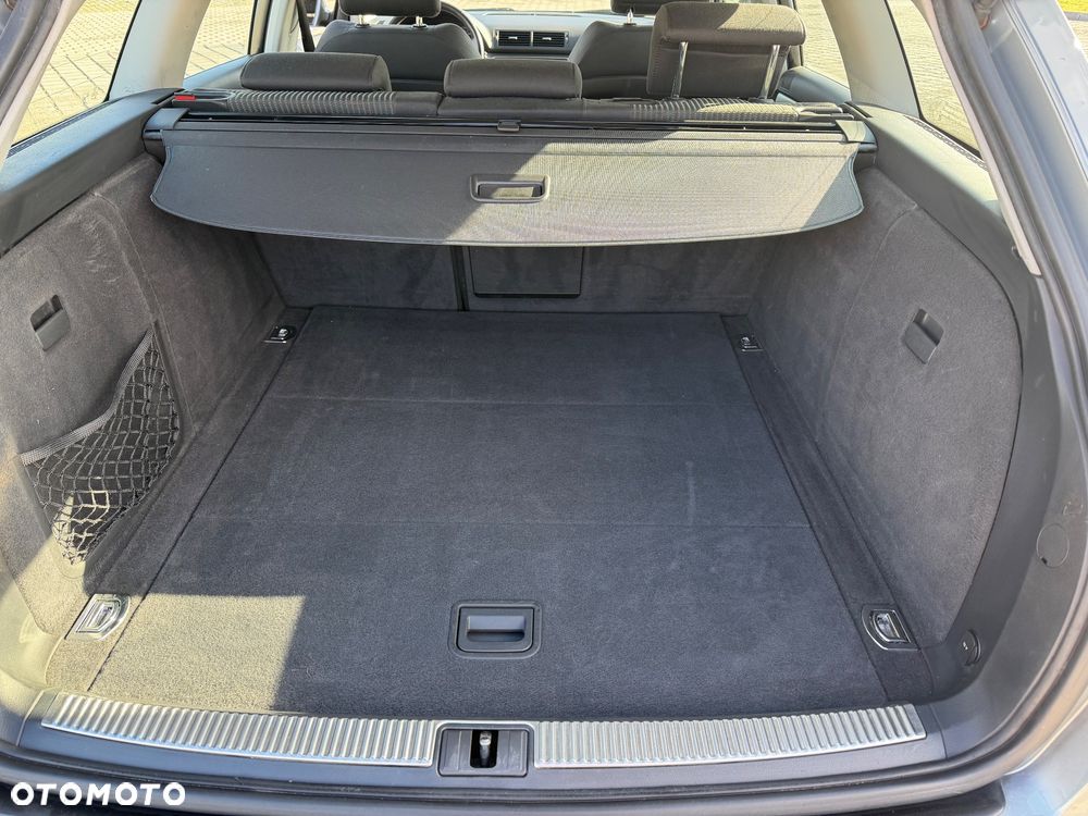 Audi A4 Avant 2.0 TDI - 22