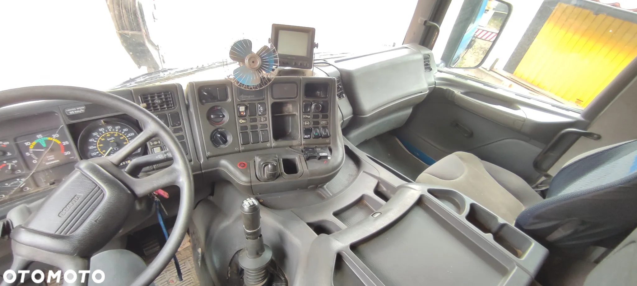 Scania 94C - 15
