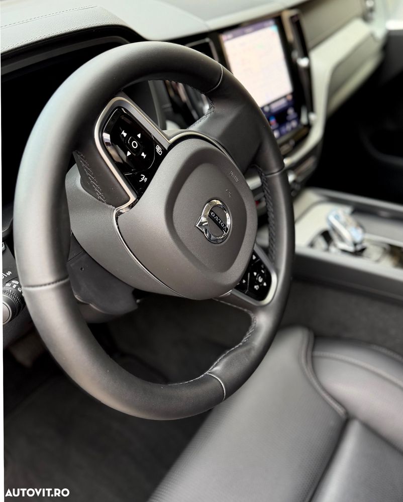Volvo XC 60 - 4