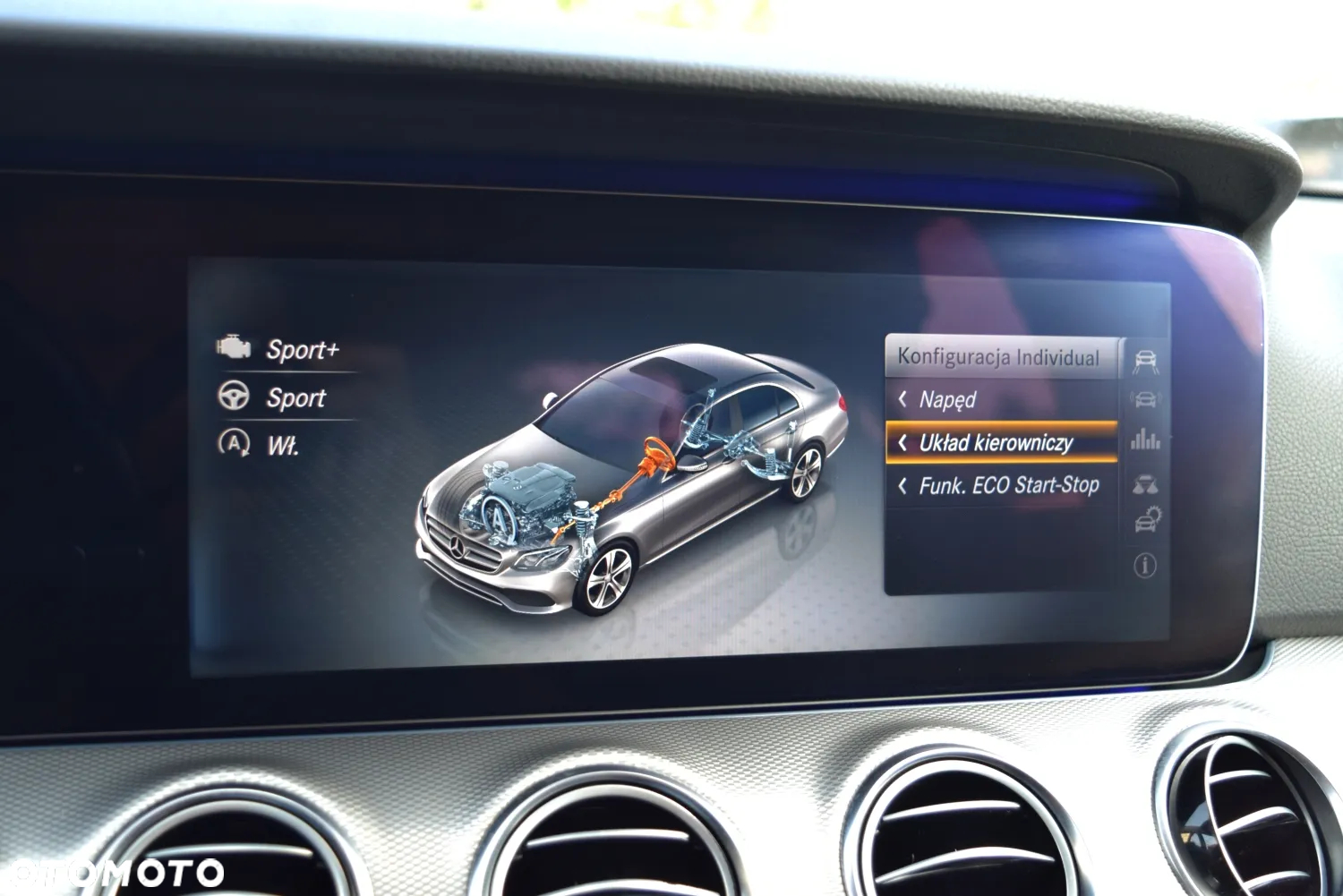 Mercedes-Benz Klasa E 220 d Business Edition 9G-TRONIC - 33