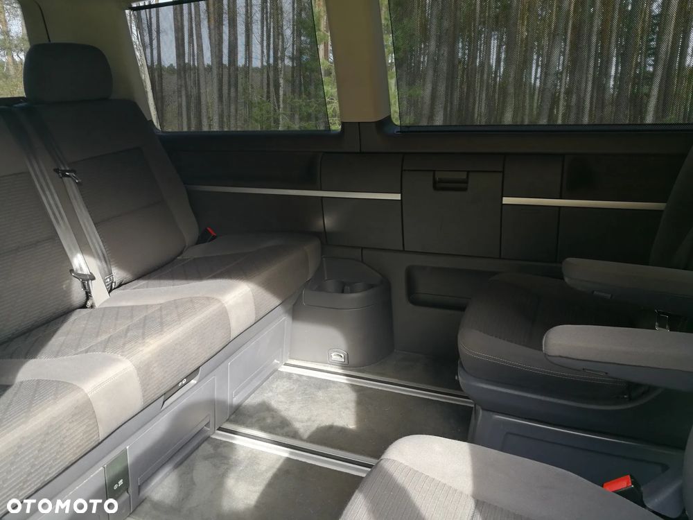 Volkswagen Multivan - 7