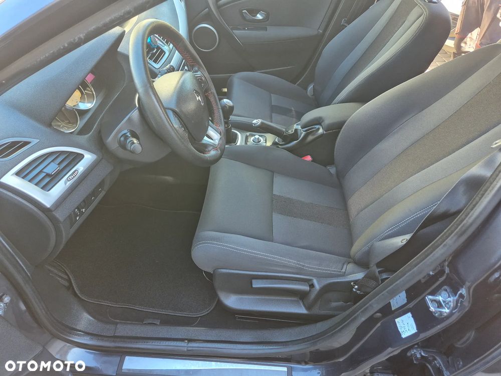 Renault Megane 1.5 dCi Exception - 8