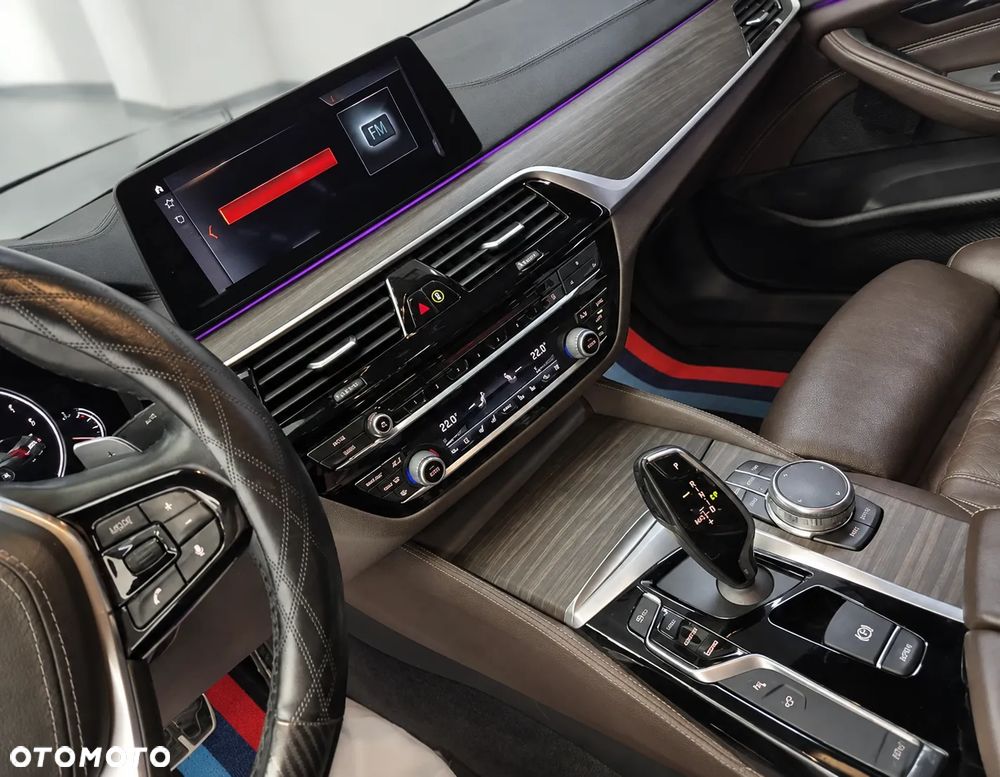 BMW Seria 5 530i M Sport sport - 12