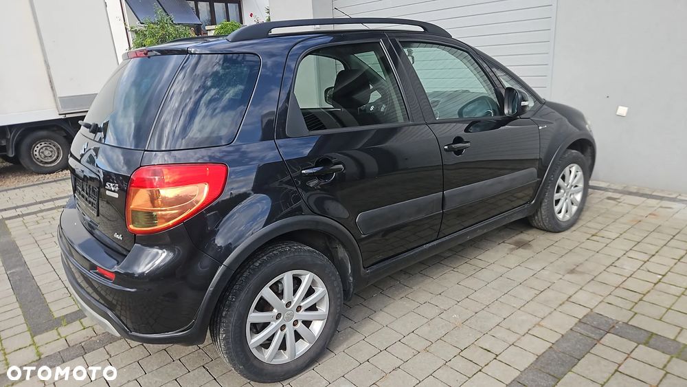 Suzuki SX4 1.6 VVT 4x4 Style - 8