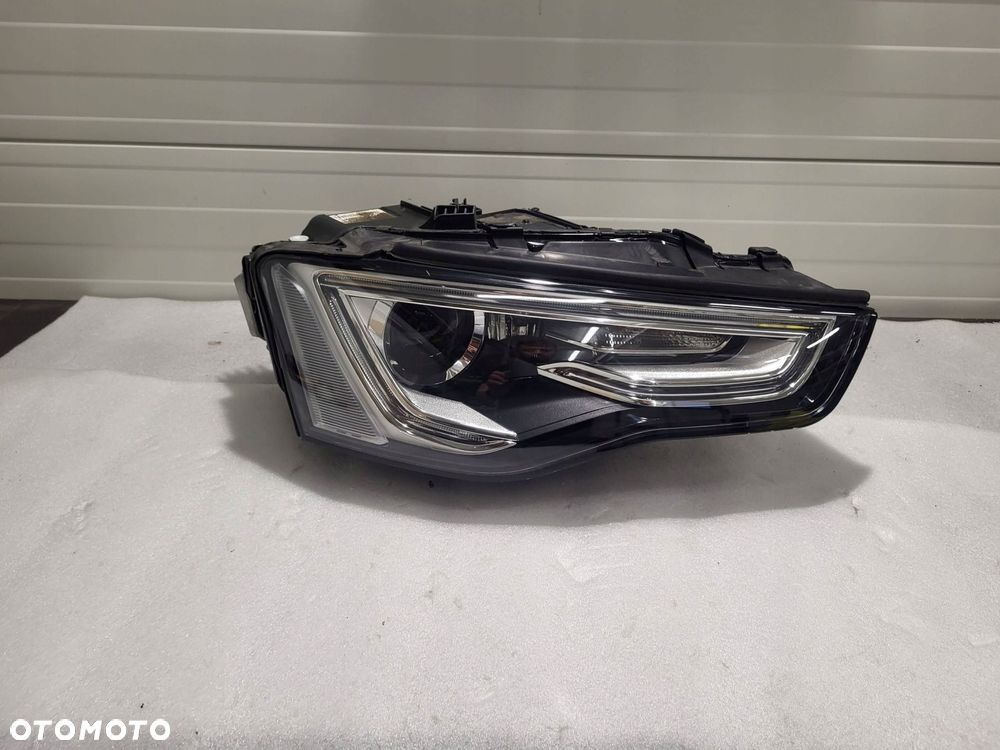 audi a5 8t xenon przód strona prawa 8t0941032 - 1