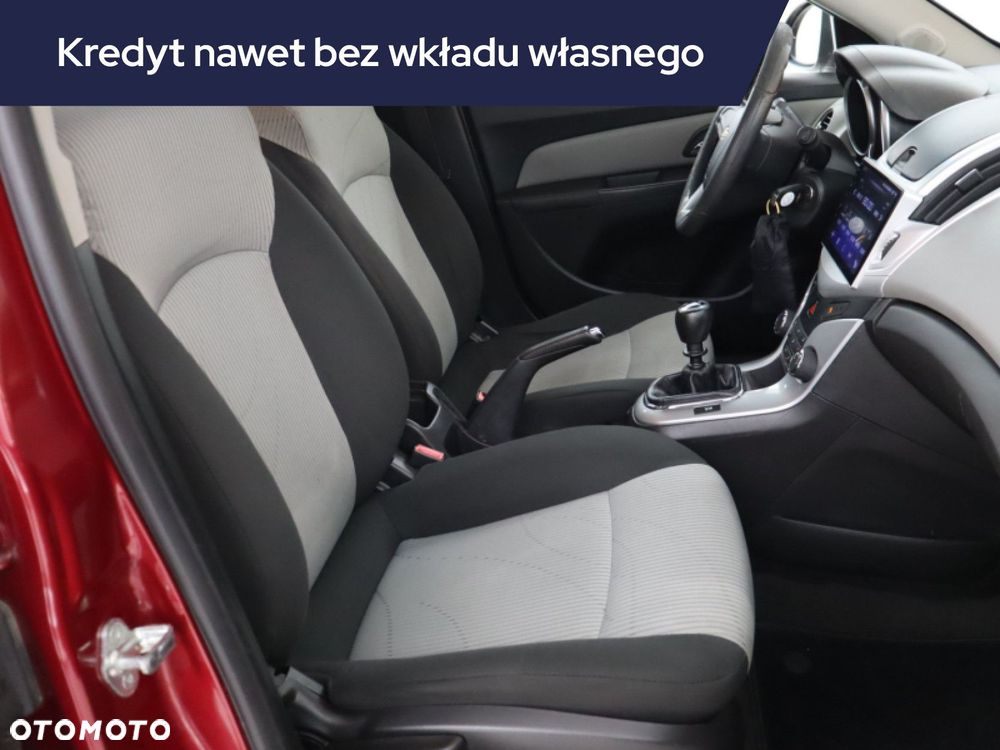 Chevrolet Cruze - 11