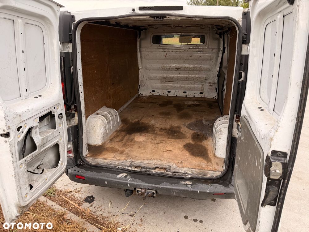 Renault Trafic - 11