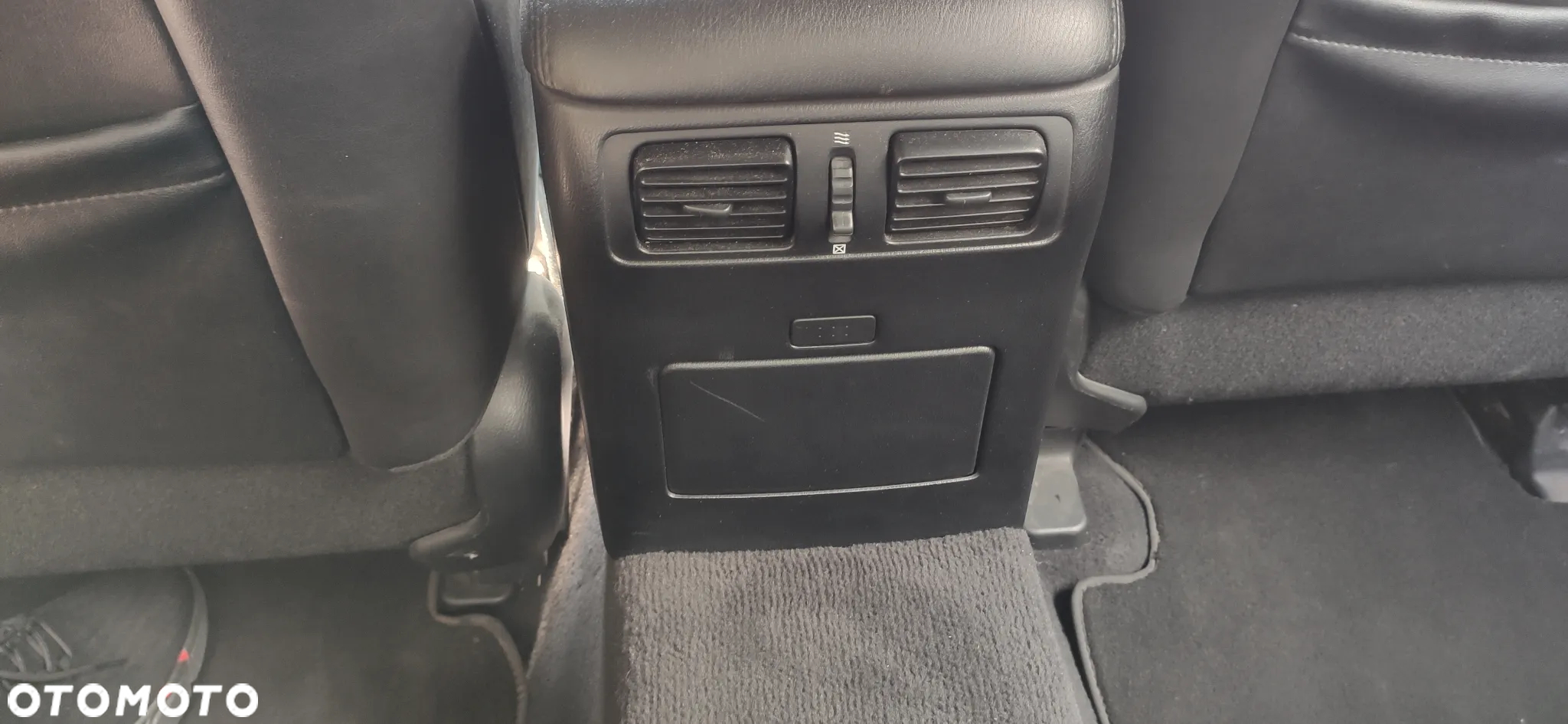 Infiniti M M30d S - 26
