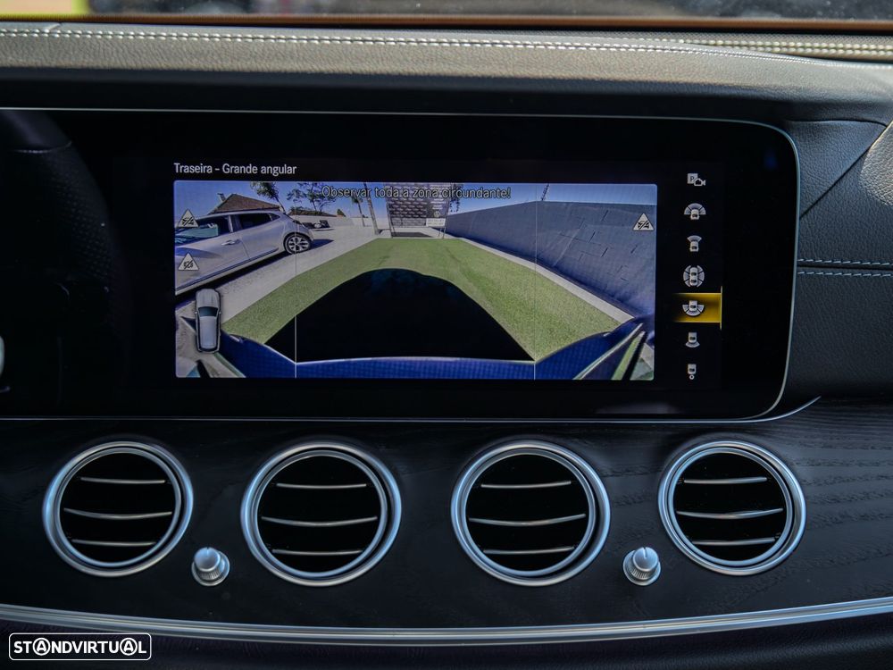 Mercedes-Benz E 300 de 9G-TRONIC AMG Line - 41