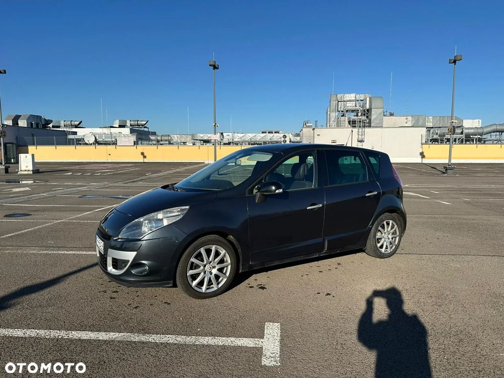 Renault Scenic - 1