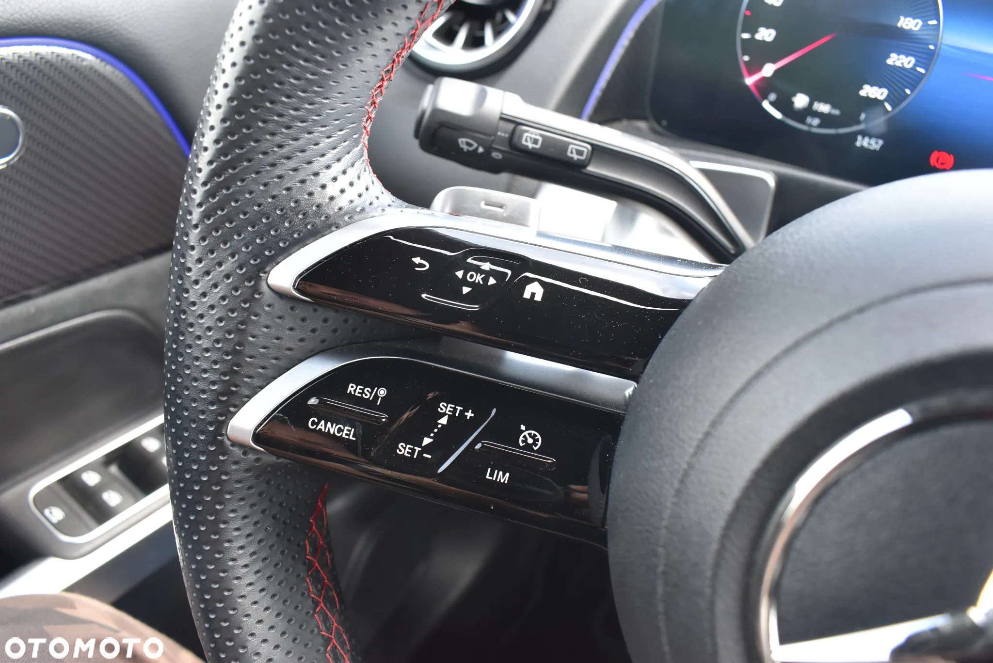 Mercedes-Benz GLB 200 d 4-Matic 8G-DCT - 26