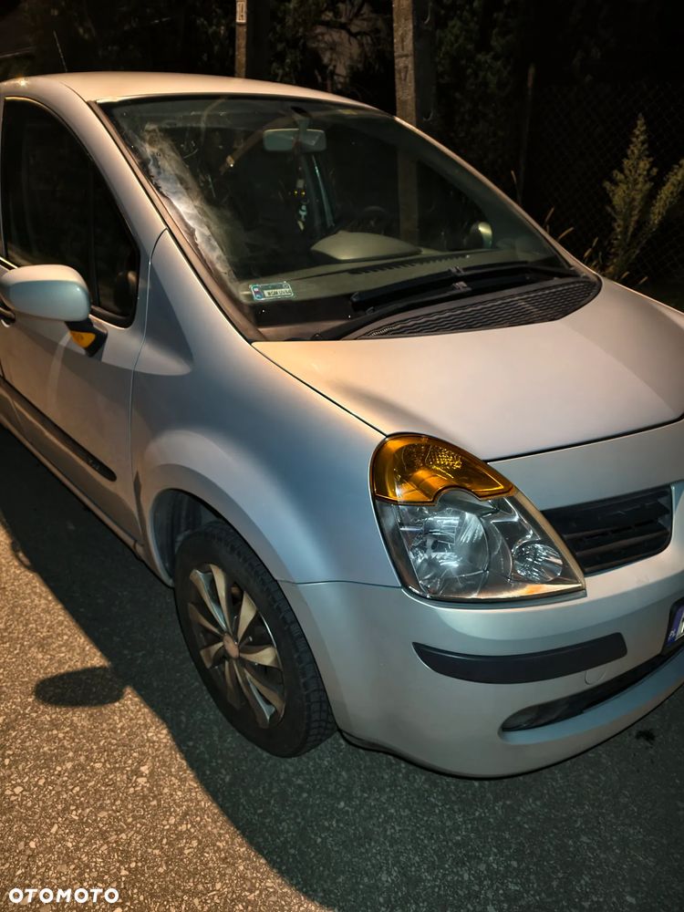 Renault Modus - 2