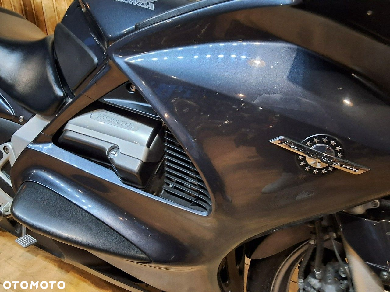 Honda ST - 9