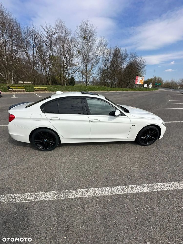 BMW Seria 3 320d - 8
