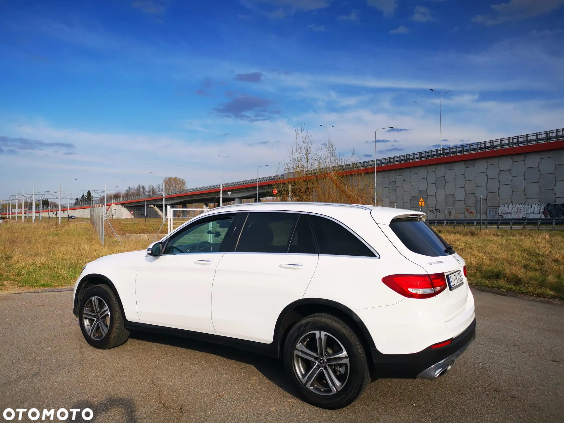 Mercedes-Benz GLC - 11