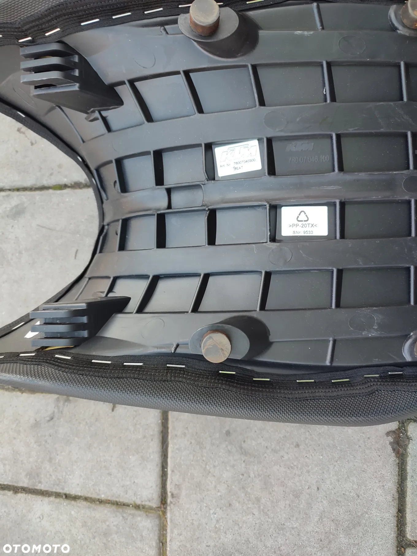 Siedzenie, fotel przód, kanapa kierowcy KTM 690 Duke - 21