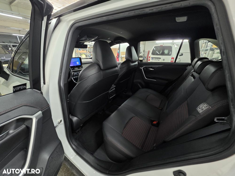 Toyota RAV4 2.5 PHEV VVT-iE 4x4 Style Bi-Tone - 22