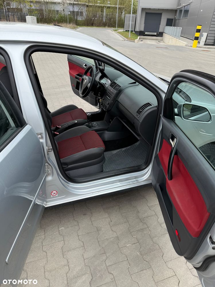 Volkswagen Polo 1.9 TDI Q-Line - 26