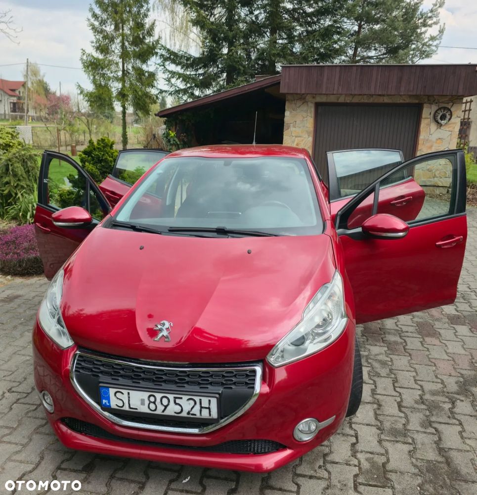 Peugeot 208 1.2 PureTech Active - 12