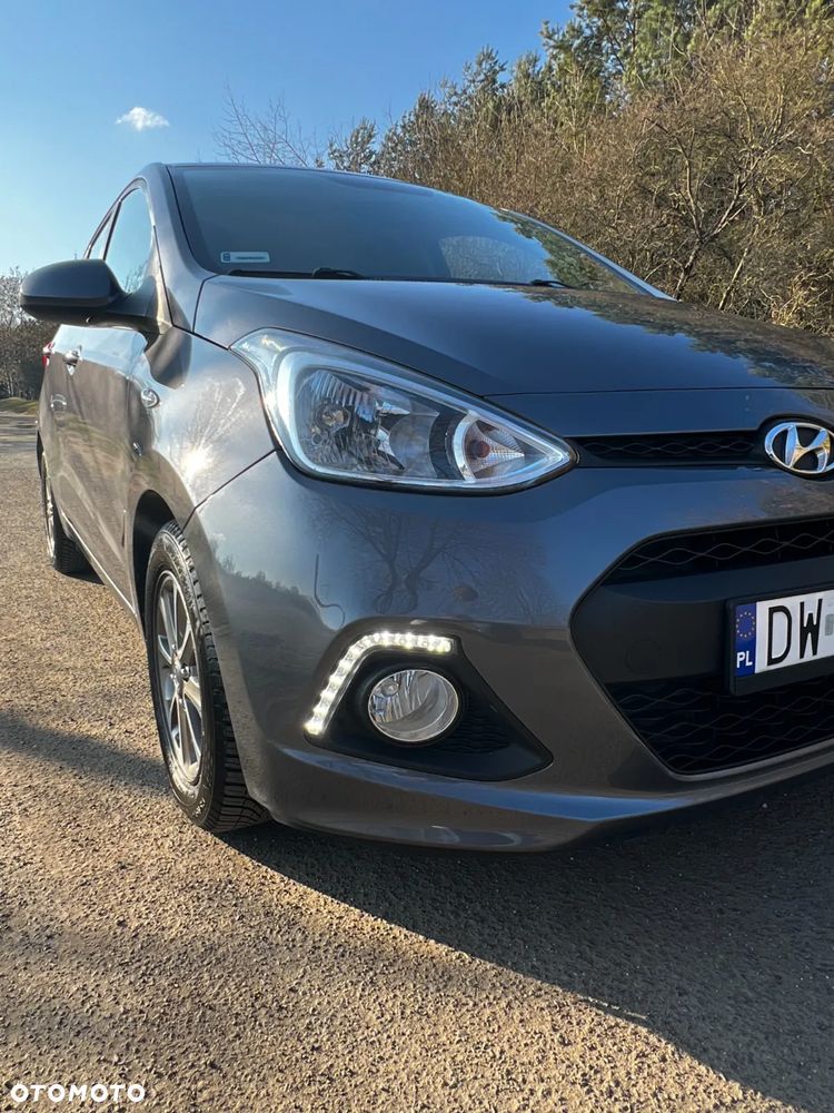 Hyundai i10 1.0 Premium - 11