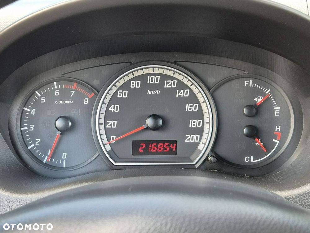Suzuki Swift 1.3 Classic - 8
