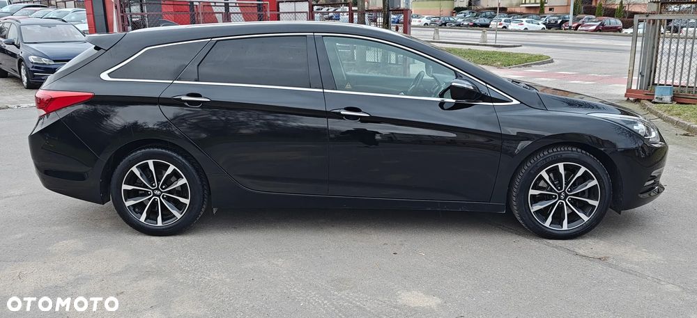 Hyundai i40 Kombi 1.7 CRDi Premium - 17