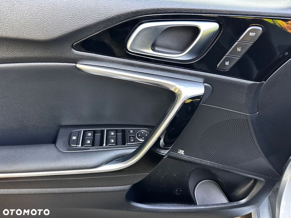 Kia Ceed 1.6 CRDi DCT Platinum Edition - 20
