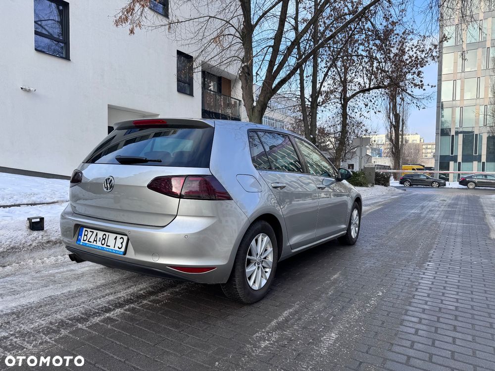 Volkswagen Golf - 4