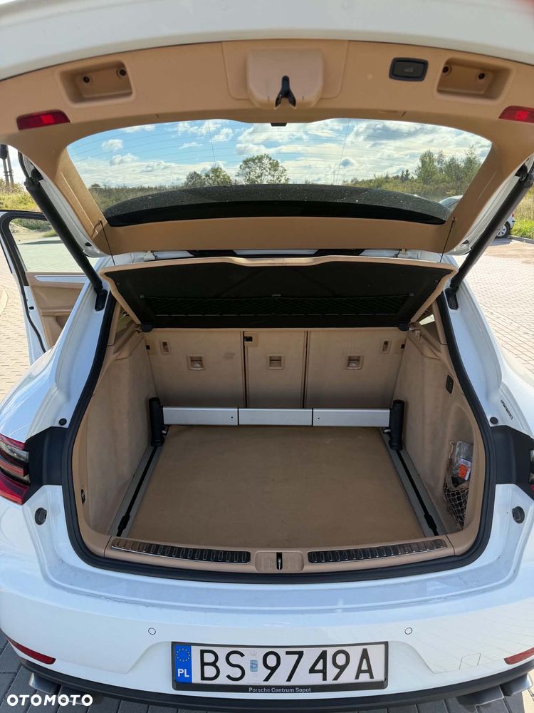Porsche Macan - 16