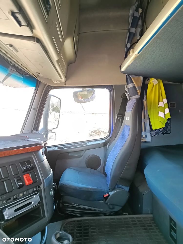 Volvo FH 440 STANDARD MANUAL LODÓWKA KLIMA - 19